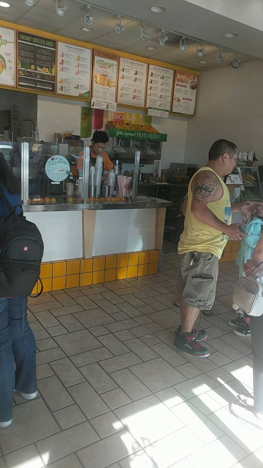 Jamba Juice | restaurant | 165 Plaza Dr #709, Vallejo, CA 94591, USA | 7076458912 OR +1 707-645-8912