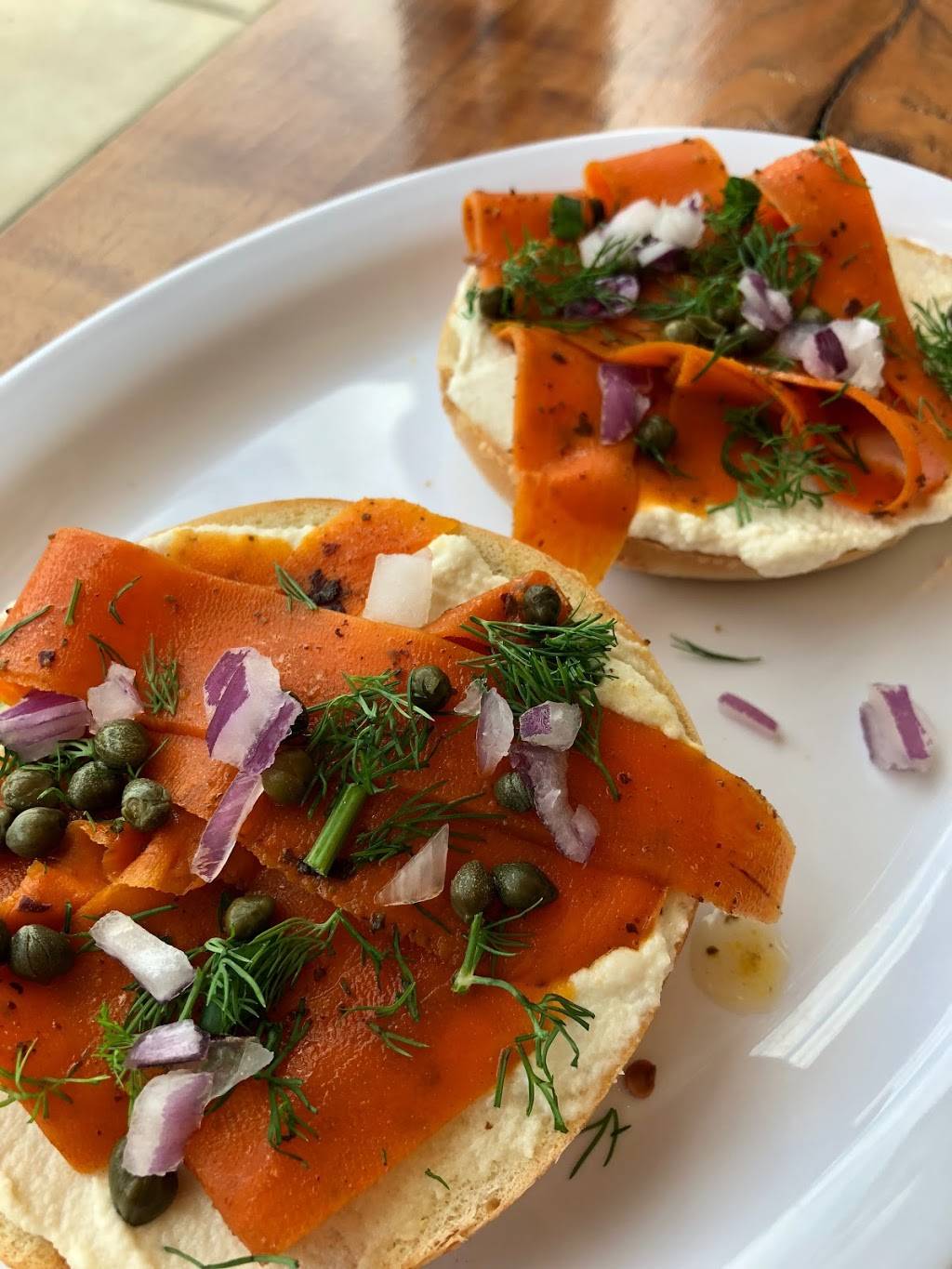 Urban Beets Cafe & Juicery | restaurant | 3077 N Mayfair Rd, Wauwatosa, WI 53222, USA | 4147637034 OR +1 414-763-7034