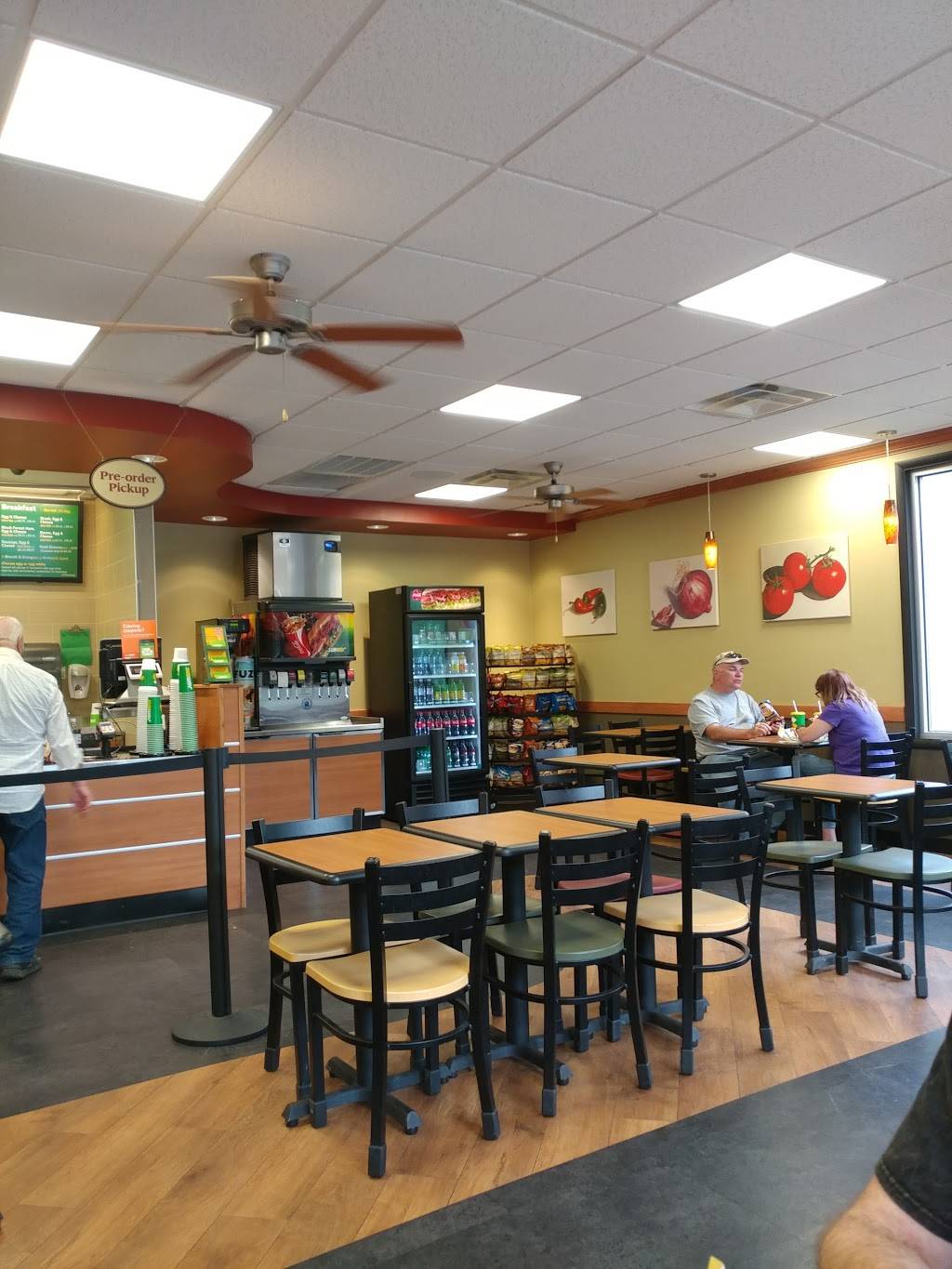 Subway | restaurant | 441 Chelsea St, Sistersville, WV 26175, USA | 3046522405 OR +1 304-652-2405