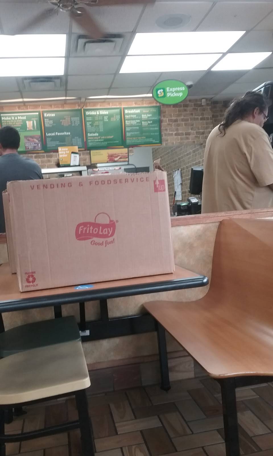 Subway | restaurant | 1120 Wabash Ave, Terre Haute, IN 47807, USA | 8122325587 OR +1 812-232-5587