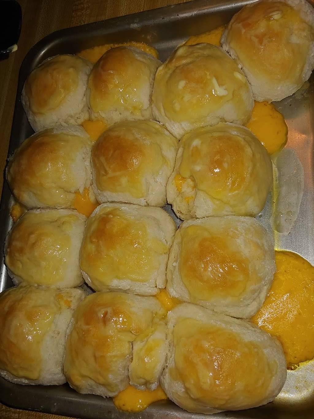 The Well of Severn LLC | restaurant | 406 Main St, Severn, NC 27877, USA | 2523959000 OR +1 252-395-9000