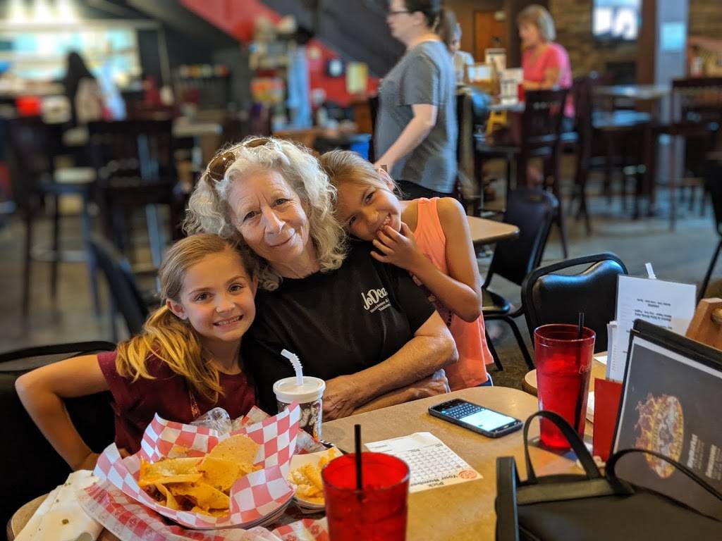 The Watering Hole East | restaurant | 8300 Northwoods Dr, Lincoln, NE 68505, USA | 4024888300 OR +1 402-488-8300