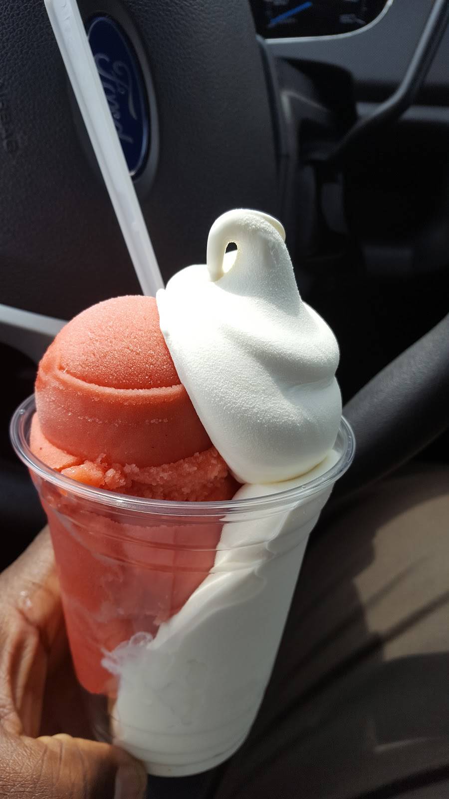 Zarlengos Soft Serve | restaurant | 257 W Joe Orr Rd, Chicago Heights, IL 60411, USA | 7087549080 OR +1 708-754-9080