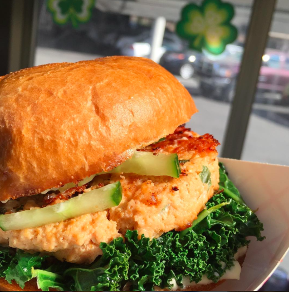 Surf and Turf Beachside | restaurant | 13437 Gulf Blvd, Madeira Beach, FL 33708, USA | 7278519309 OR +1 727-851-9309