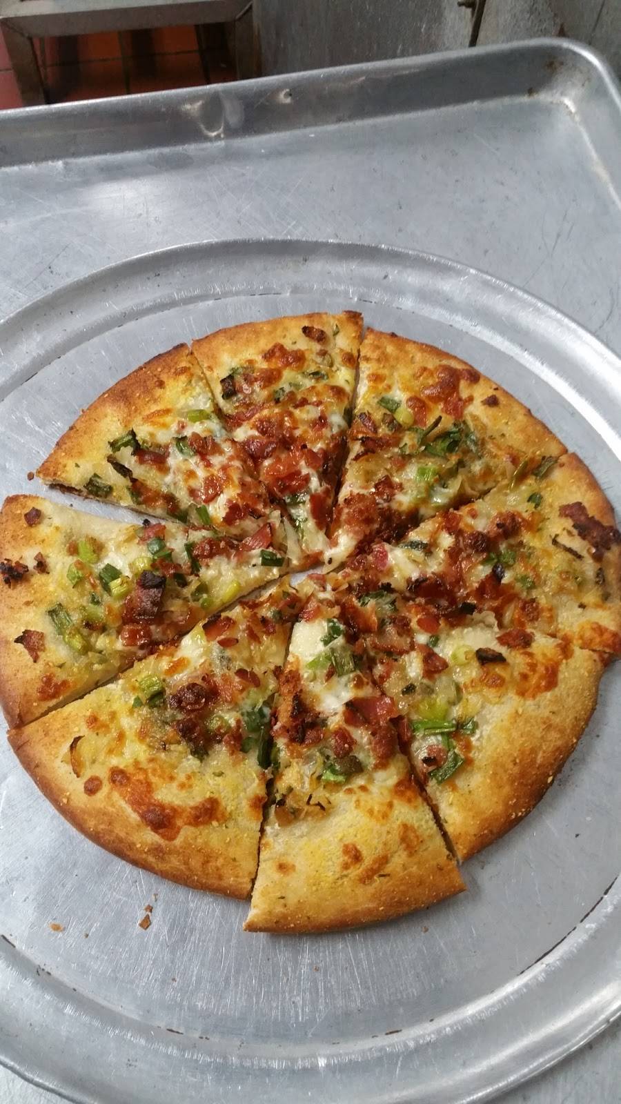 Uncle Ernies Pizza | restaurant | 9841 Topanga Canyon Blvd, Chatsworth, CA 91311, USA | 8187093663 OR +1 818-709-3663