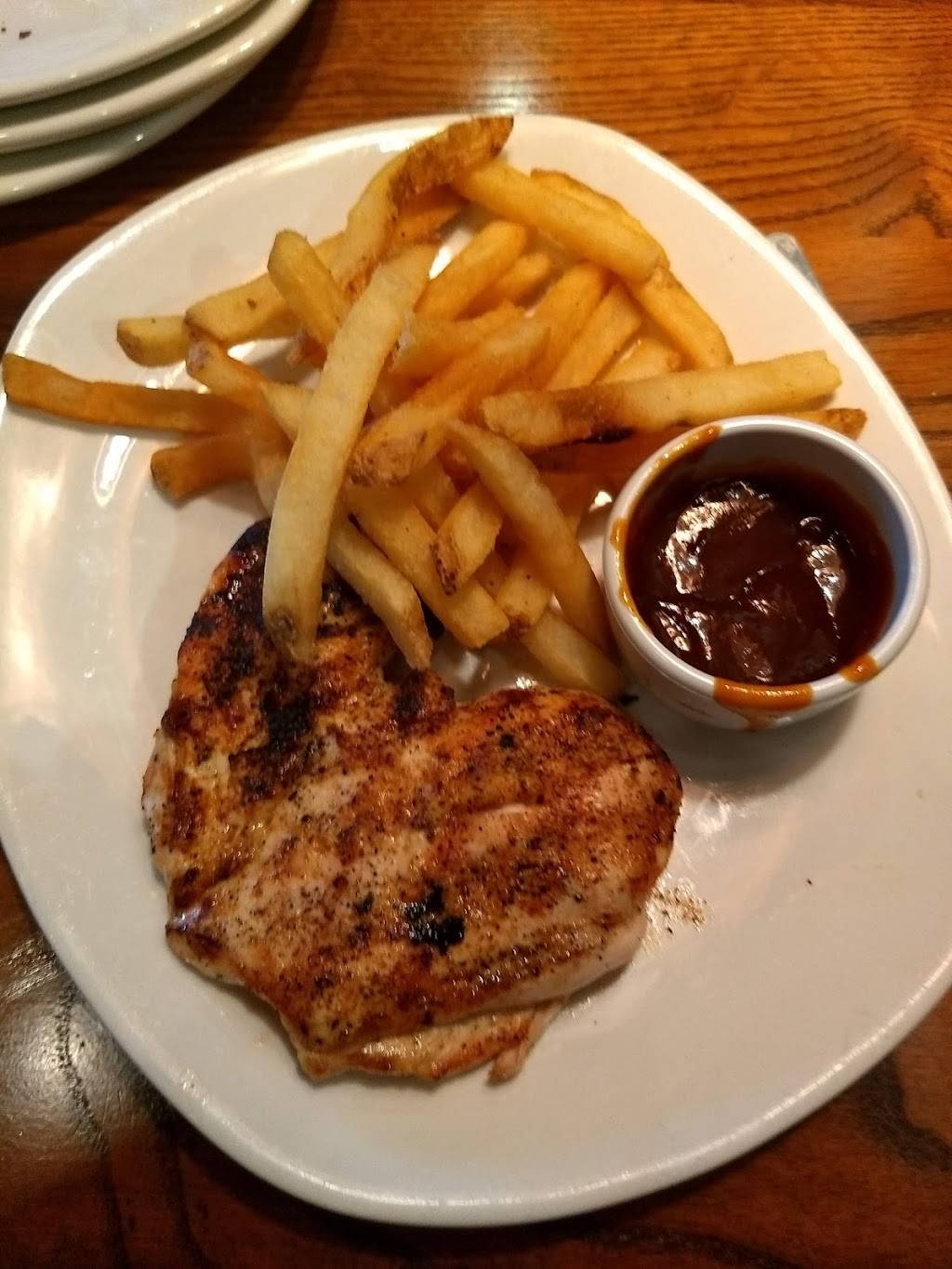 Outback Steakhouse | restaurant | 2507 Evergreen Rd, Gambrills, MD 21054, USA | 4107749227 OR +1 410-774-9227