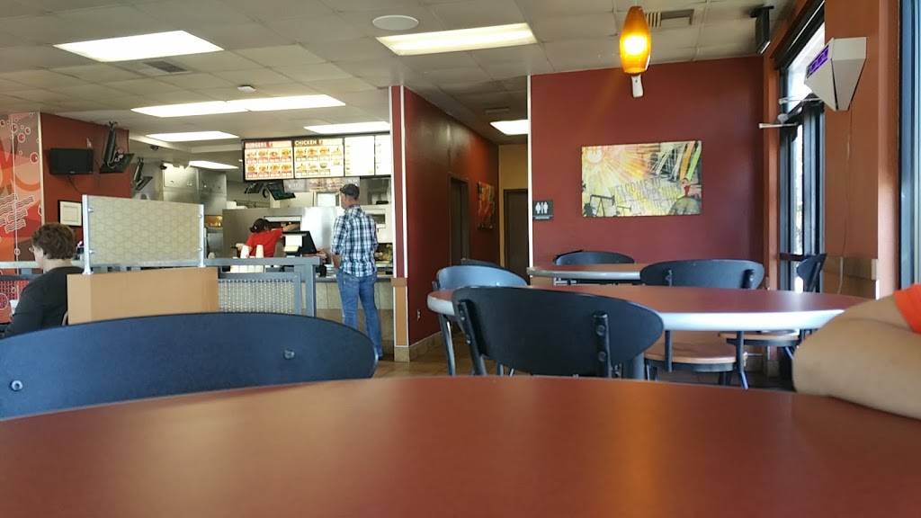 Jack in the Box | restaurant | 2117 W Main St, Durant, OK 74701, USA | 5809313502 OR +1 580-931-3502