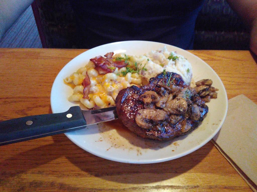Applebees Grill + Bar | restaurant | 4760 S Broadway, Wichita, KS 67216, USA | 3165225525 OR +1 316-522-5525