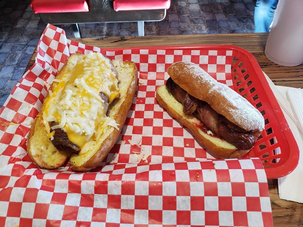 Big Richards Hot Dogs | restaurant | 1502 Elm St, St Charles, MO 63301, USA | 6368964195 OR +1 636-896-4195