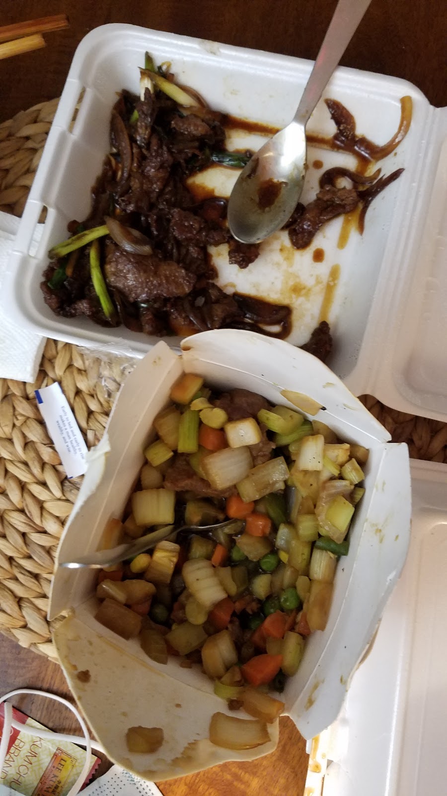 Chins Cafe | restaurant | 4200 Broadway St, Eureka, CA 95503, USA | 7074430615 OR +1 707-443-0615