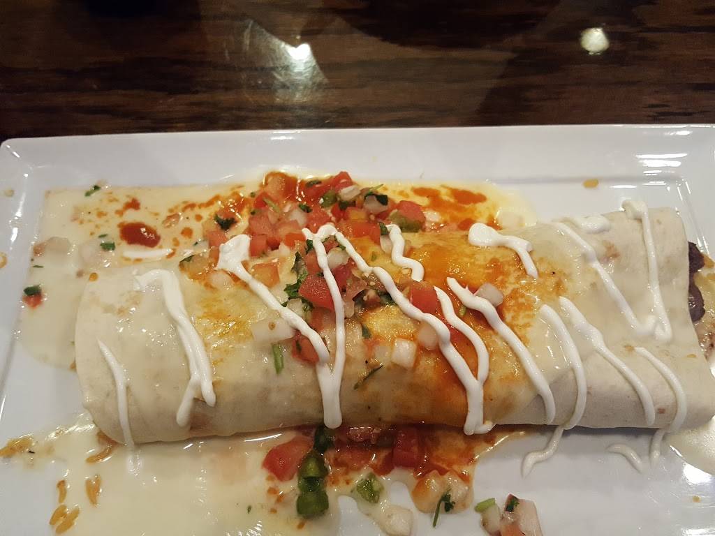 Plaza Azteca | restaurant | 2416 Dock Landing Rd, Chesapeake, VA 23321, USA | 7574881525 OR +1 757-488-1525