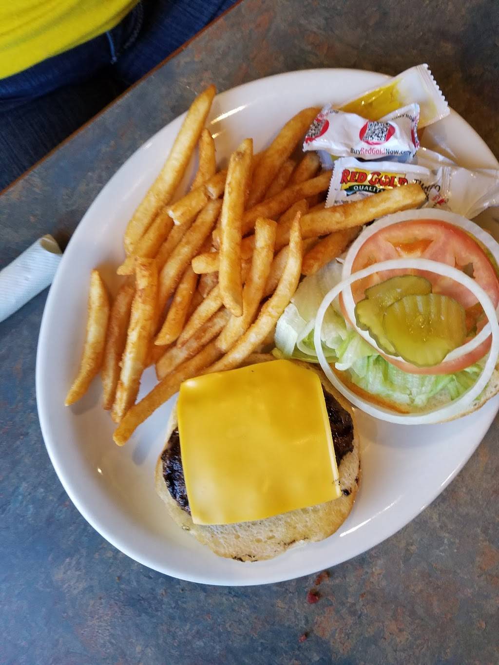 Coachs Restaurant | restaurant | 6730 Co Rd 236, Town Creek, AL 35672, USA | 2566850606 OR +1 256-685-0606