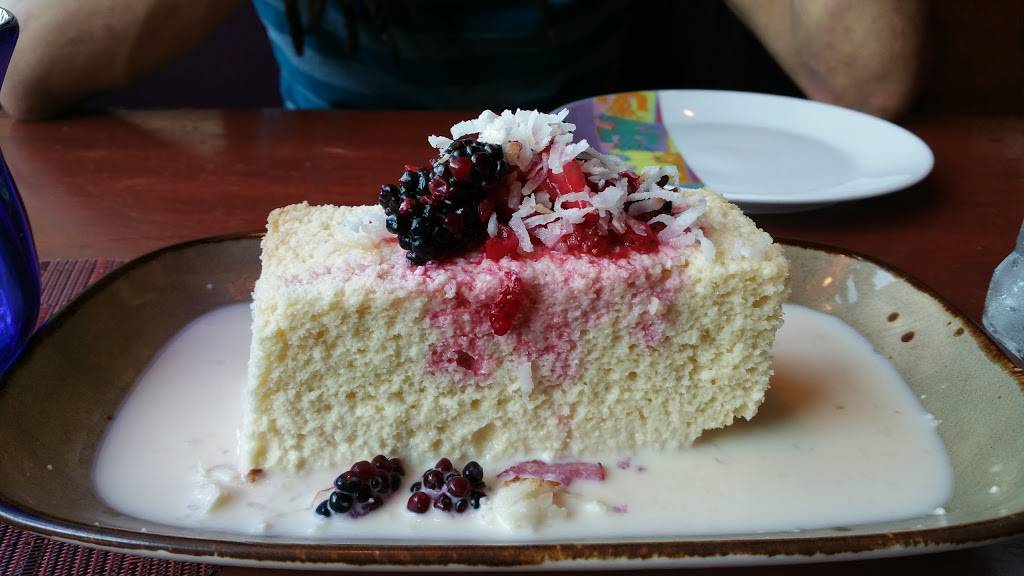 Rosa Mexicano | restaurant | 153 Waterfront St, Oxon Hill, MD 20745, USA | 3015671005 OR +1 301-567-1005