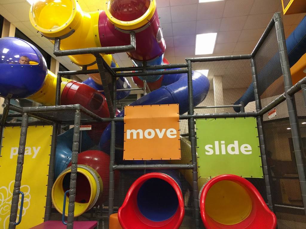 McDonalds | cafe | 1600 S Hamilton Cir, Olathe, KS 66061, USA | 9137687431 OR +1 913-768-7431