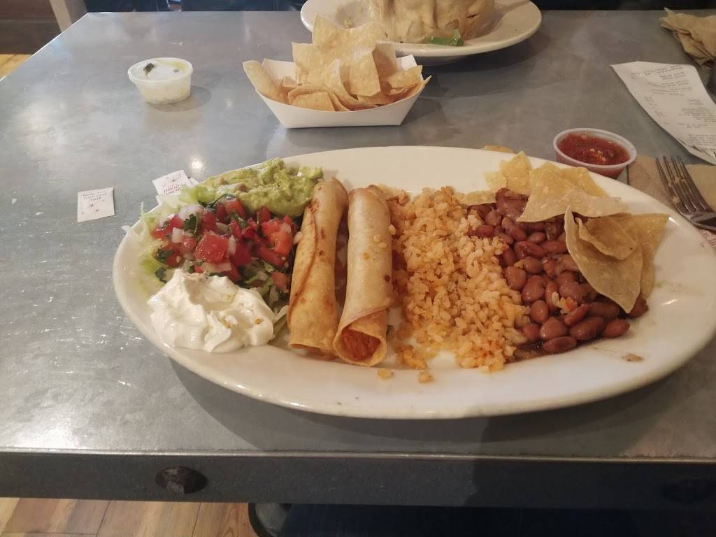 Sharkys Woodfired Mexican Grill | restaurant | 4960 Telephone Rd, Ventura, CA 93003, USA | 8053399600 OR +1 805-339-9600