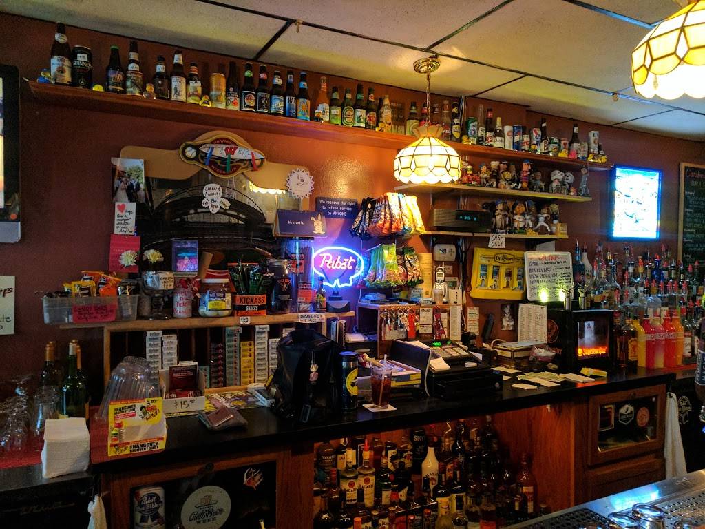 Caribou Tavern | restaurant | 703 E Johnson St, Madison, WI 53703, USA | 6082575993 OR +1 608-257-5993