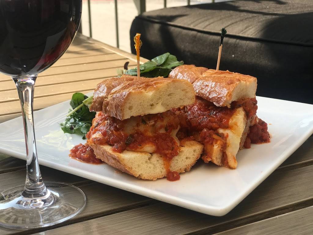 Rosie McCanns Irish Pub & Restaurant | restaurant | 355 Santana Row #1060, San Jose, CA 95128, USA | 4082471706 OR +1 408-247-1706