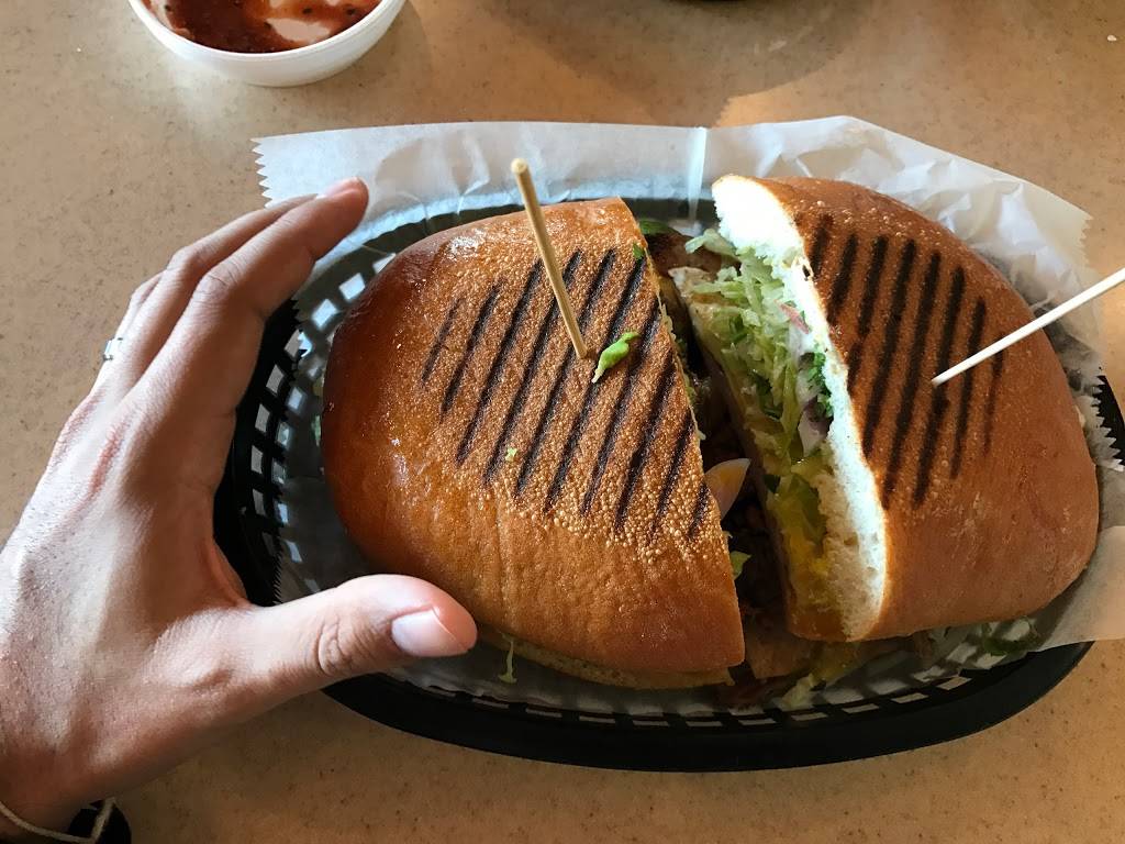 El Carrito | restaurant | 6019 N Lincoln Ave, Chicago, IL 60659, USA | 8722083260 OR +1 872-208-3260