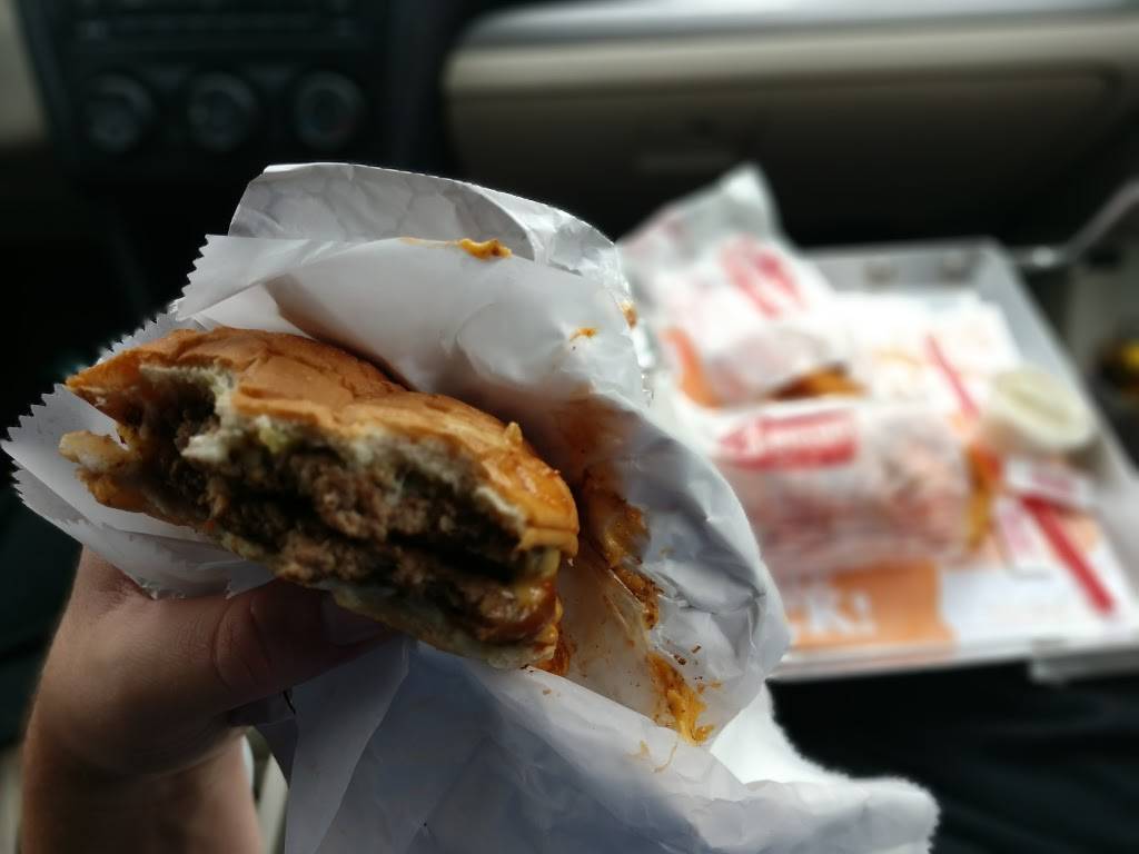 Swensons (Montrose) Drive-In Restaurants | meal takeaway | 40 Brookmont Rd, Akron, OH 44333, USA | 3306651858 OR +1 330-665-1858