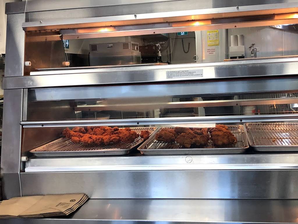 London Fried Chicken | restaurant | 2916 Lake Shore Blvd W, Etobicoke, ON M8V 1J4, Canada | 6476060663 OR +1 647-606-0663