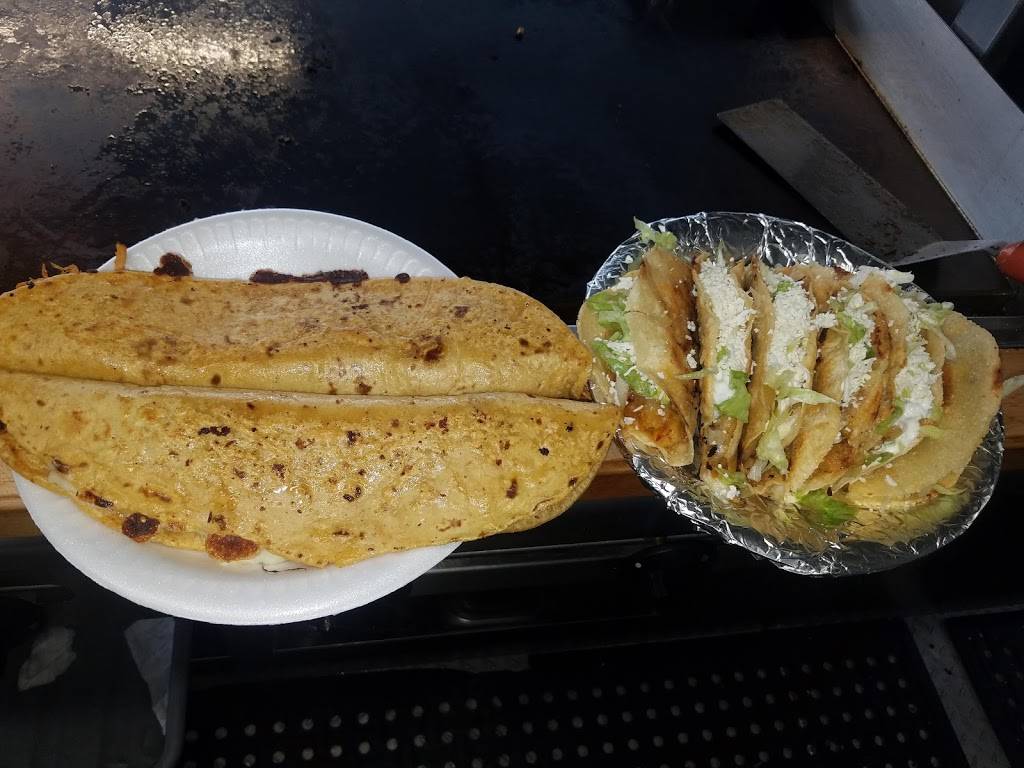 Quesadillas JaJaJa Betys | restaurant | 1825 E 8th St, Los Angeles, CA 90011, USA | 3236080294 OR +1 323-608-0294