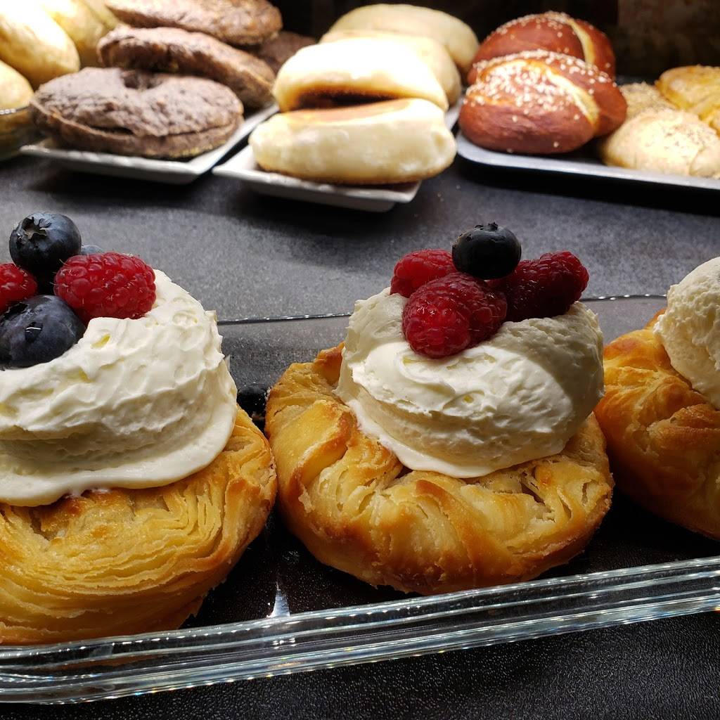 Oma Cafe | bakery | 234 Leonard St N, West Salem, WI 54669, USA | 6086120600 OR +1 608-612-0600