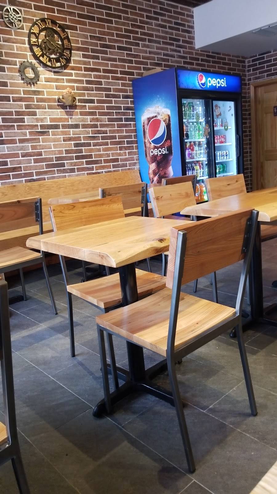 Food King Express | meal takeaway | 658 Motor Pkwy, Brentwood, NY 11717, USA | 6314353297 OR +1 631-435-3297