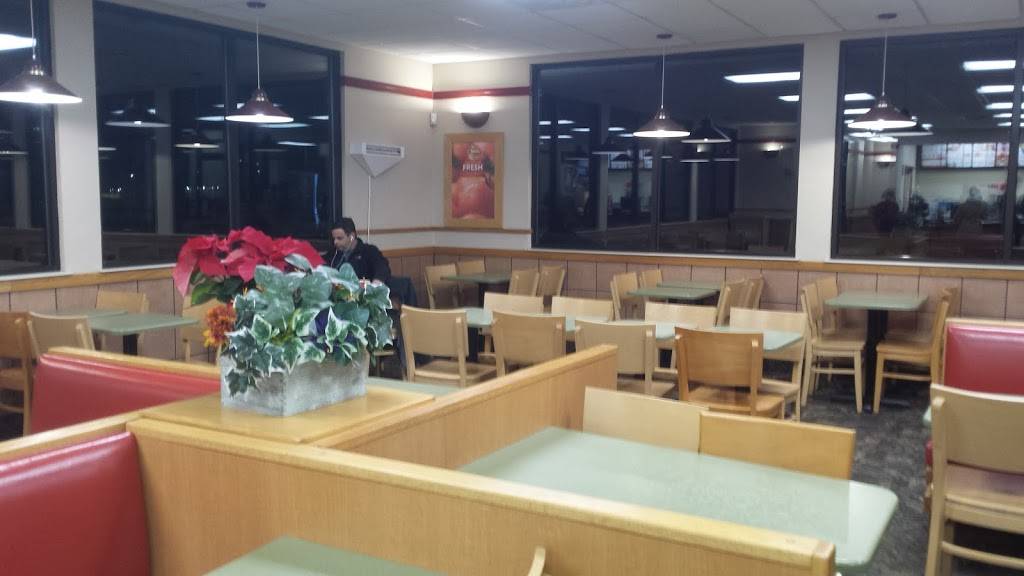 Wendys | restaurant | 1719 Eastwood Rd, Wilmington, NC 28403, USA | 9102566344 OR +1 910-256-6344