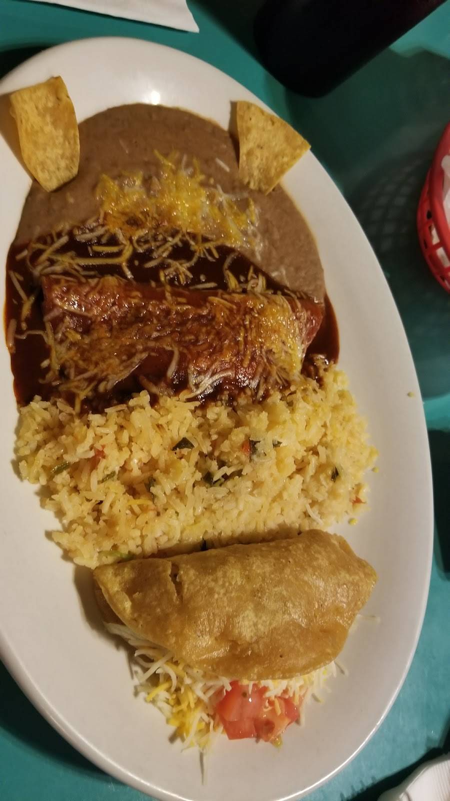 Estradas Restaurant | restaurant | 246 S Quince St, Escondido, CA 92025, USA | 7607463441 OR +1 760-746-3441