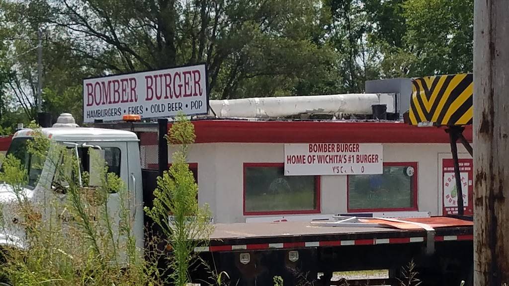 Bomber Burger | restaurant | 4860 S Clifton Ave, Wichita, KS 67216, USA | 3165226291 OR +1 316-522-6291