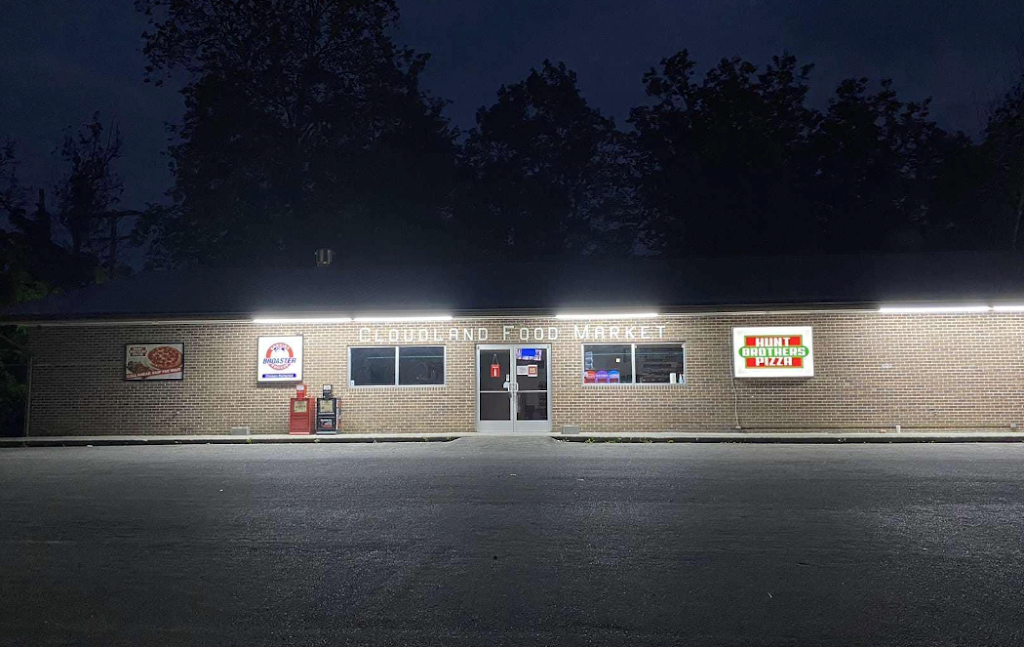 Hunt Brothers Pizza | restaurant | 8172 US-19E, Roan Mountain, TN 37687, USA | 4234811173 OR +1 423-481-1173