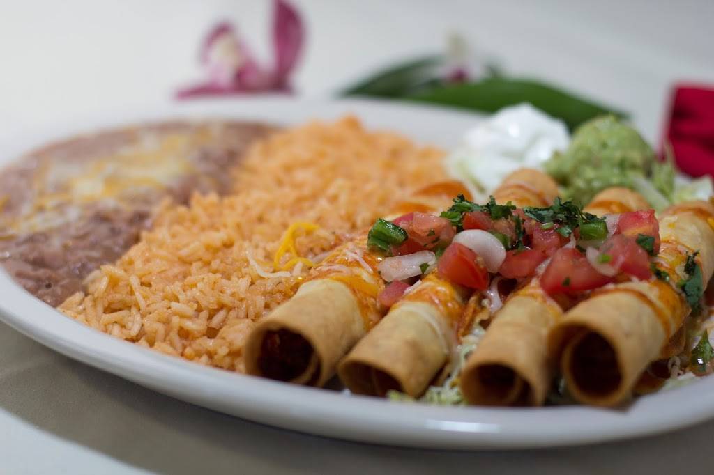 Salsa Verde Cuisine | restaurant | 970 Detroit Ave, Concord, CA 94518, USA | 9258258504 OR +1 925-825-8504