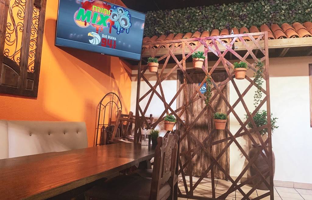 La Campina | restaurant | 1408 W Davis St, Dallas, TX 75208, USA | 2149483030 OR +1 214-948-3030