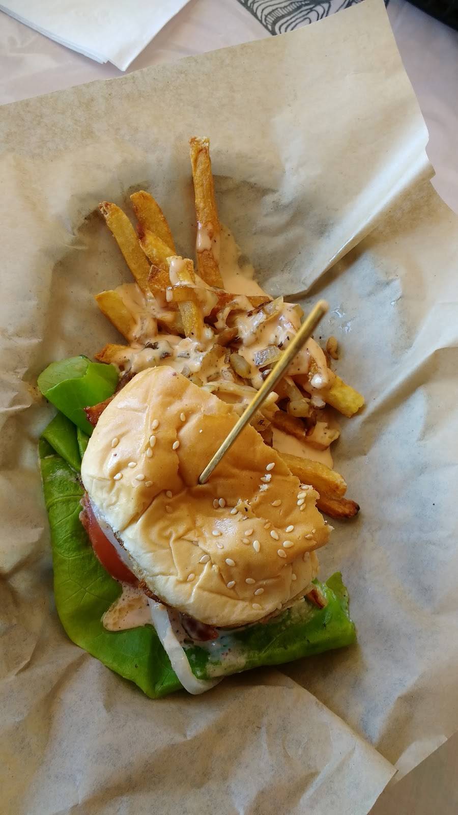 Bettys Authentic American Burgers | restaurant | Popotla KM 28, Villa Corona del Mar, 22713 Rosarito, B.C., Mexico | 016611162160 OR +52 661 116 2160