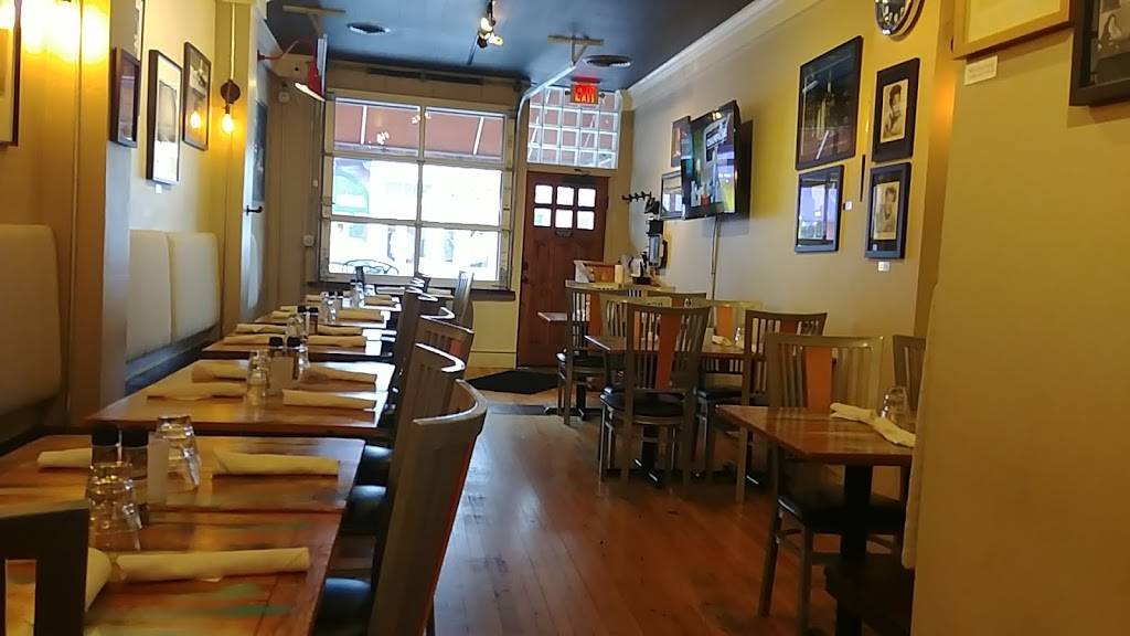 The Paper Station Bistro | restaurant | 145 E Main St, Harbor Springs, MI 49740, USA | 2312424680 OR +1 231-242-4680