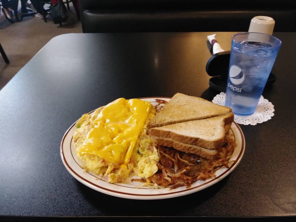 Falls Cafe | restaurant | 1118 Plankview Green Blvd, Sheboygan Falls, WI 53085, USA | 9205500060 OR +1 920-550-0060