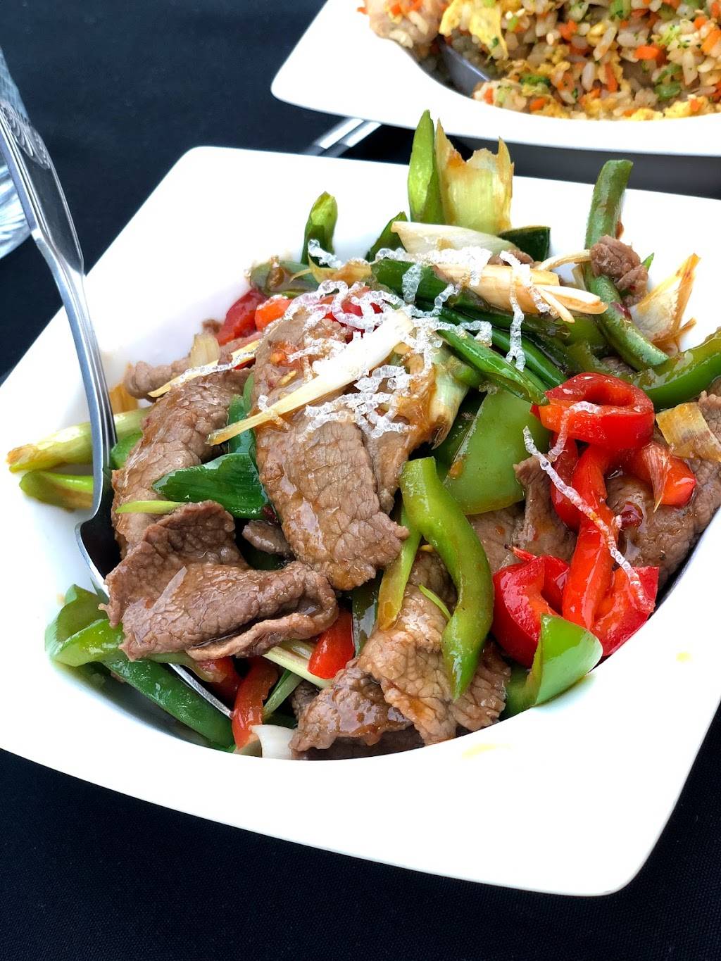 Yos On Hartz | restaurant | 531 Hartz Ave, Danville, CA 94526, USA | 9258555580 OR +1 925-855-5580