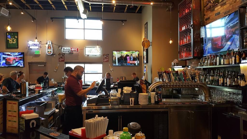 Juans Flaming Fajitas | restaurant | 16 S Water St, Henderson, NV 89015, USA | 7024764647 OR +1 702-476-4647