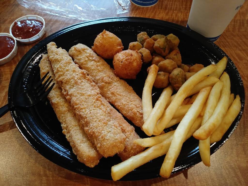 Captain Ds | restaurant | 13016 US-301, Dade City, FL 33525, USA | 3525671755 OR +1 352-567-1755