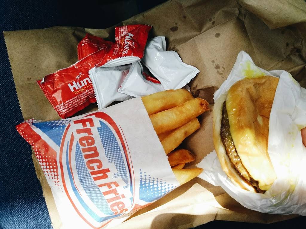 Kens Fast Foods | restaurant | 505 College St W, Fayetteville, TN 37334, USA | 9314331614 OR +1 931-433-1614