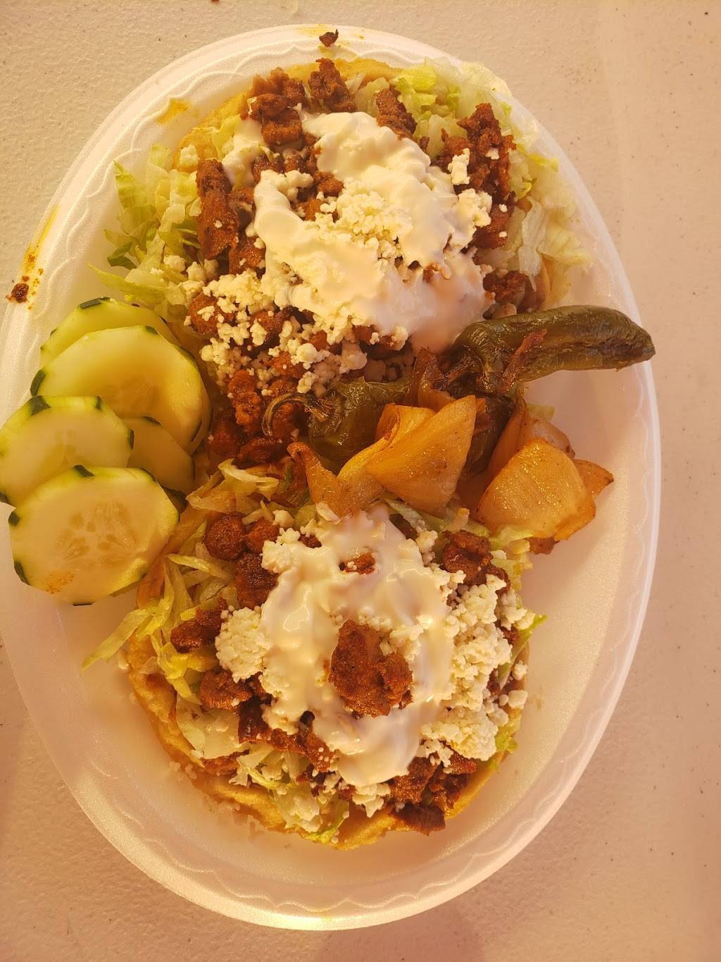 Comida Mexicana 100% D.F. LLC | restaurant | 1605 N 21st Pl, Phoenix, AZ 85006, USA | 6024861244 OR +1 602-486-1244