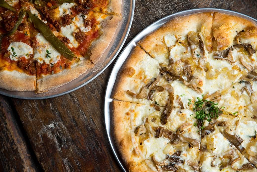 Bella Luna Restaurant | restaurant | 574 Columbus Ave, New York, NY 10024, USA | 2128772267 OR +1 212-877-2267