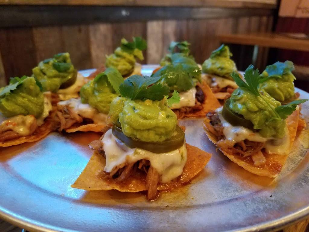 Treadwell Park - West | restaurant | 510 W 42nd St, New York, NY 10036, USA | 2123886751 OR +1 212-388-6751