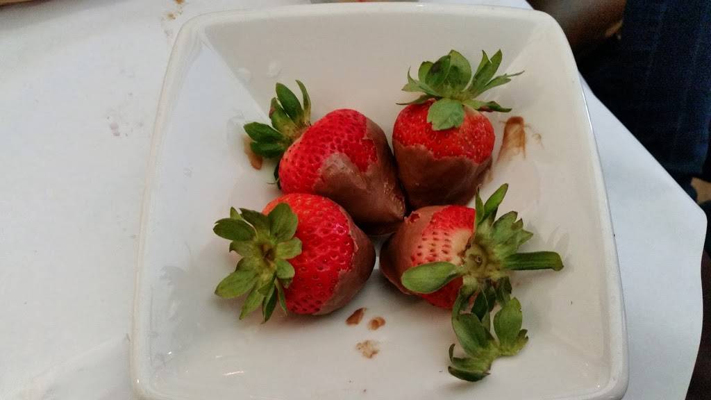 El Pescador Family Restaurant | restaurant | 17421 S Avalon Blvd A, Carson, CA 90746, USA | 3103273774 OR +1 310-327-3774