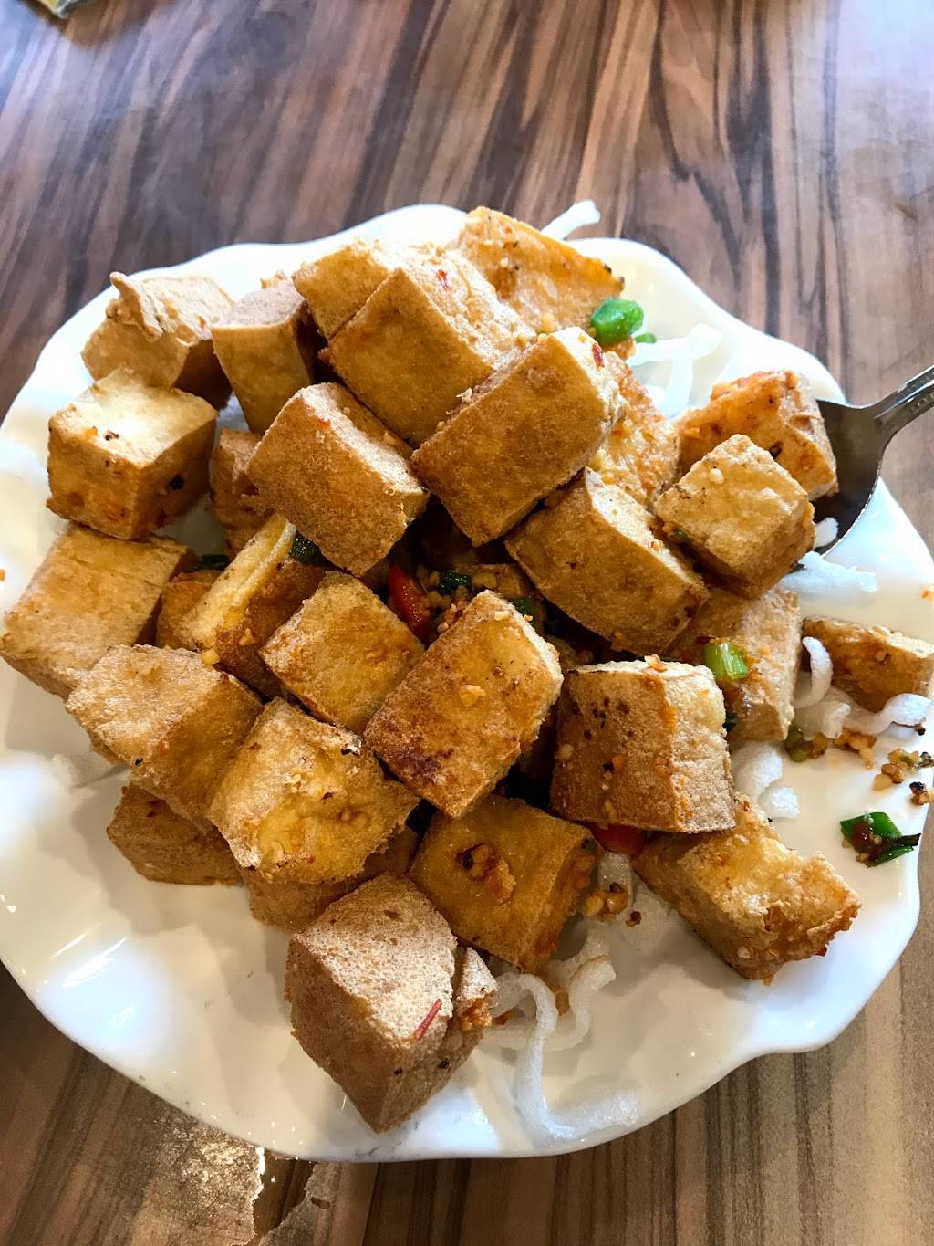 Golden Moon Restaurant | restaurant | 1177 Central Pkwy W #05, Mississauga, ON L5C 3J2, Canada | 9052737666 OR +1 905-273-7666