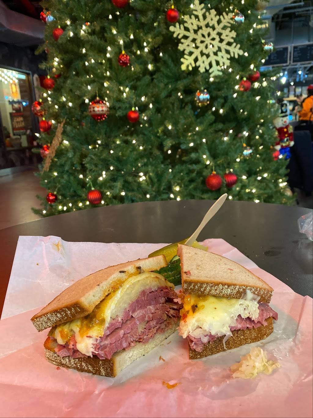 A Taste of Katzs | restaurant | 1 Dekalb Ave, Brooklyn, NY 11201, USA | 2122542246 OR +1 212-254-2246