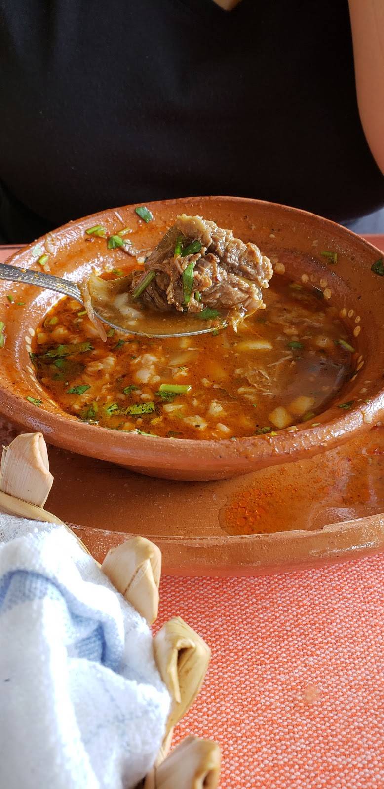 Birrieria estilo Jalisco | restaurant | 13327 Nacogdoches Rd, San Antonio, TX 78217, USA | 2105292491 OR +1 210-529-2491