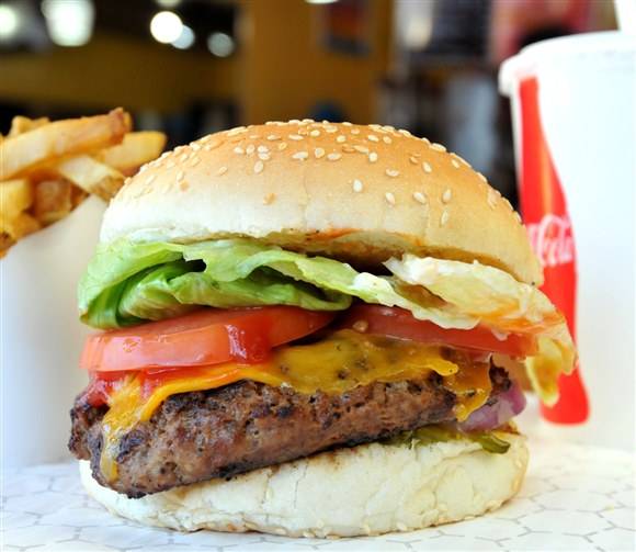 Jetsuns Juicyburger | restaurant | 74 Crockford Blvd, Scarborough, ON M1R 3C3, Canada | 4167515387 OR +1 416-751-5387