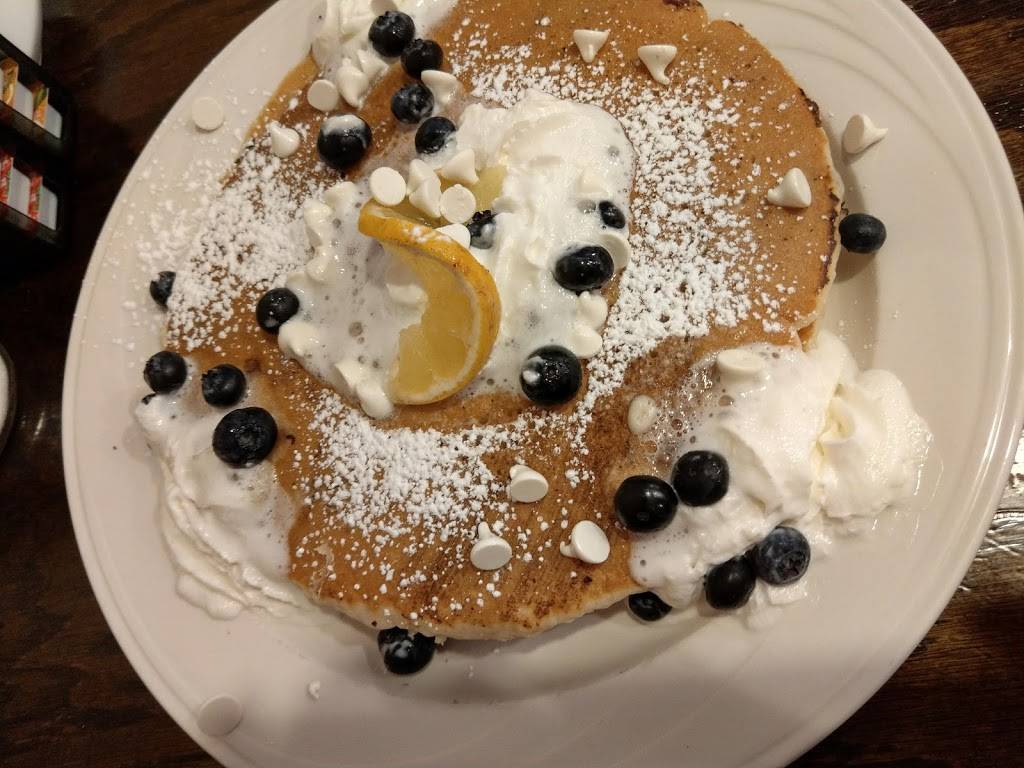 Carmelas on the Extension | restaurant | 139 Main Street Extension, Middletown, CT 06457, USA | 8607887922 OR +1 860-788-7922