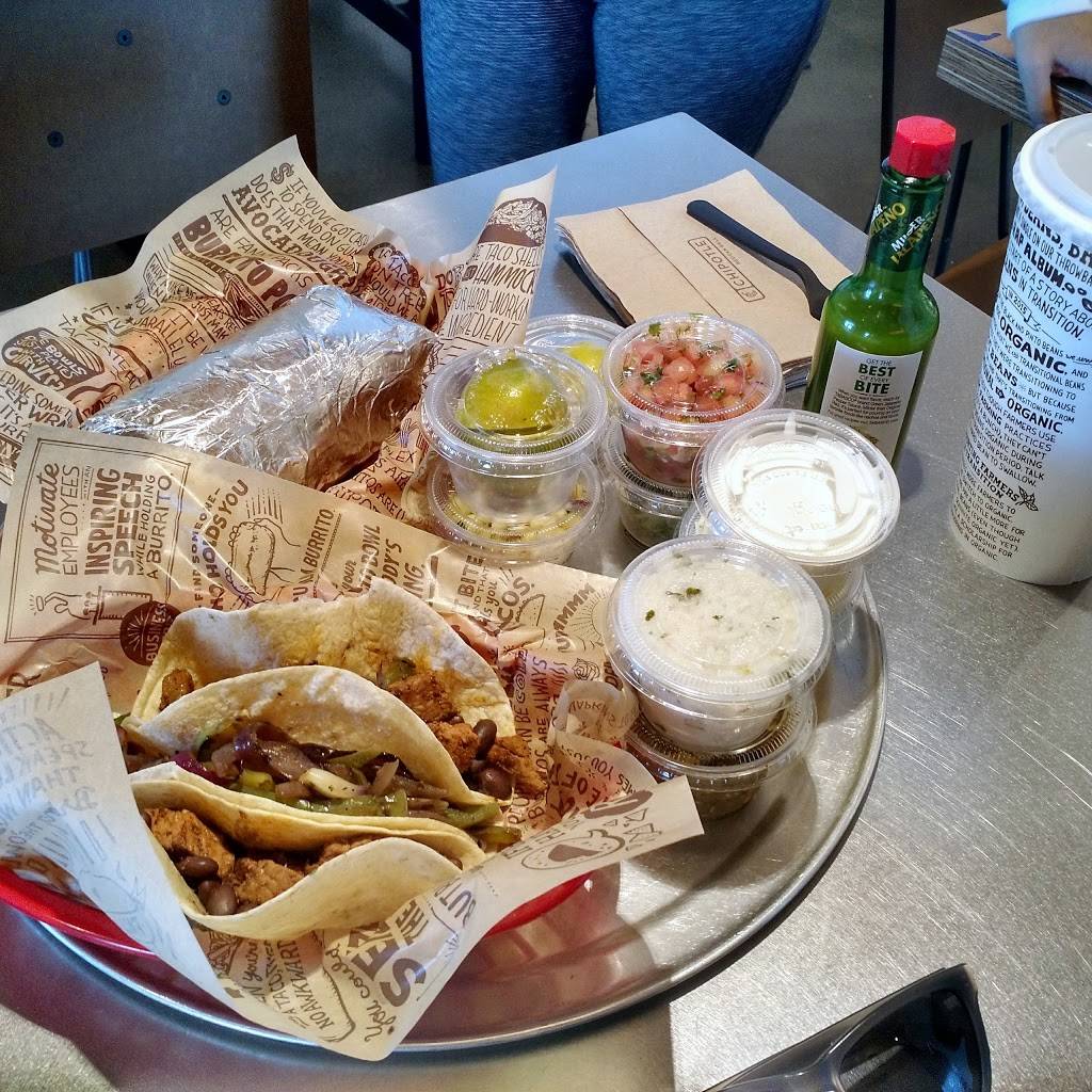 Chipotle Mexican Grill | restaurant | 34100 Monterey Ave #100, Palm Desert, CA 92211, USA | 7602021126 OR +1 760-202-1126